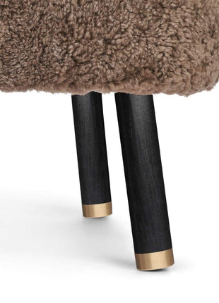 Emil Loungesessel | Premium Lammfell | Kurzhaar Taupe