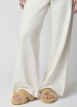 Curly Cross Slippers | Lammwolle Honig