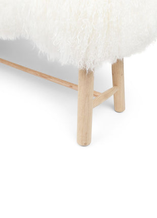 Holzbank mit Lammfell | Tibet | Eichenbeine | 140x35x45 cm Weiß