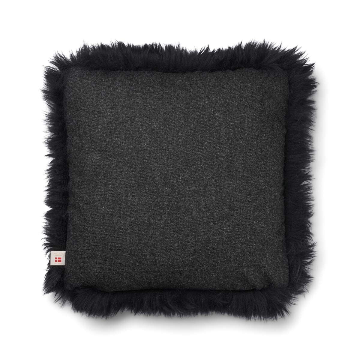 Lammfellkissen | Langhaar | Neuseeland | 100% Wolle | 52x52 cm | 34x52 cm Kohle/Schwarz