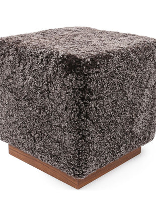 Lammfellhocker Benjamin | Kurzhaar | 46x46x47 cm