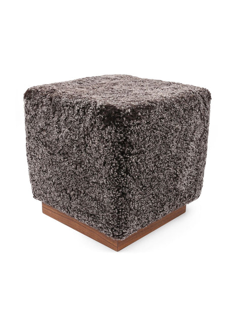 Lammfellhocker Benjamin | Kurzhaar | 46x46x47 cm