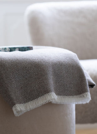 Luxuriöse Decke | 100% Alpakawolle | 130x200 cm Dunkelbraun