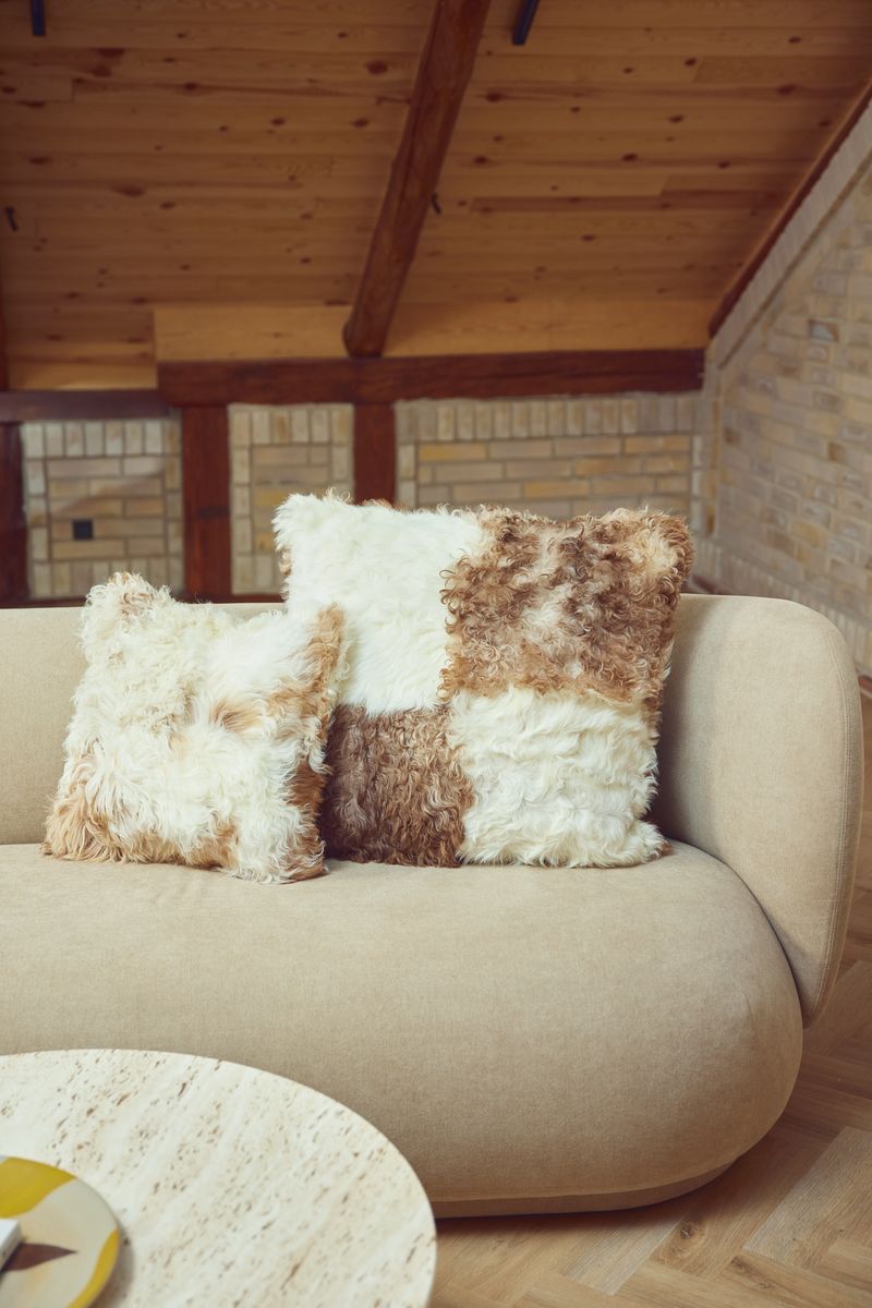 Lammfellkissen | Toskana Lammfell | Italien | 26x86 cm, 40x40 cm & 60x60 cm Braun/Beige Mix