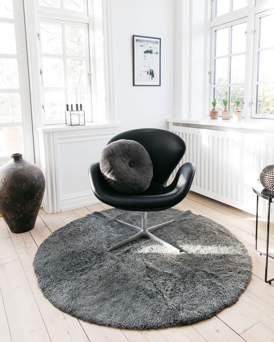 Lammfell Designerteppich | Kurzhaar | Neuseeland | D140 cm Hellgrau