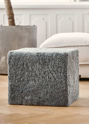 Lammfellpouf Premium | Kurzhaar | Neuseeland | 40x40x35 cm Anthrazit