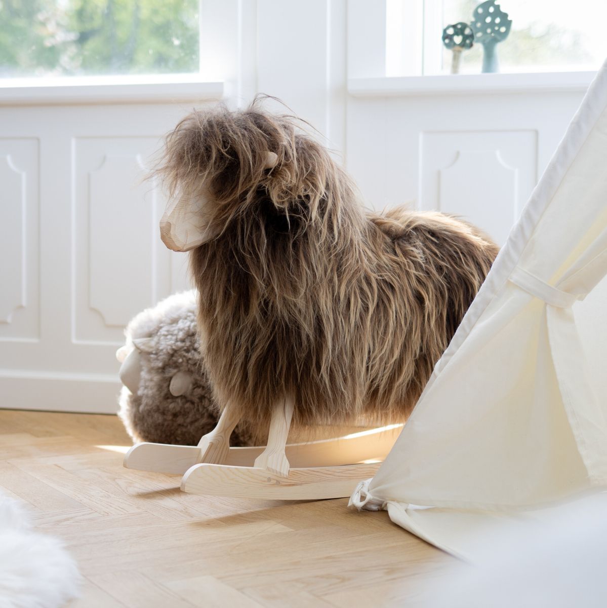 Schaukelschaf │ Povl Kjer Design | Kurzhaar | Groß Weiß