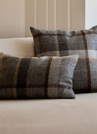 Kariertes Wollkissen | 100% Wolle | 34x52 cm Kakao-Dunkelbraun