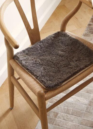 Sitzkissen Lammfell | Kurzhaar | Zero Waste | 35x35 cm Anthrazit