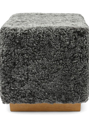 Lammfellhocker Benjamin | Kurzhaar | 46x46x47 cm Grafit
