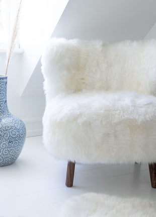 Emil Loungesessel | Premium Lammfell | Langhaar Honig