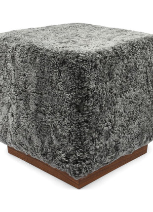 Lammfellhocker Benjamin | Kurzhaar | 46x46x47 cm Grafit