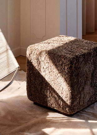 Lammfellhocker Benjamin | Kurzhaar | 46x46x47 cm Anthrazit