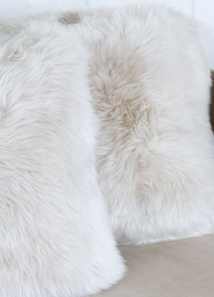 Lammfellkissen | Neuseeland | Lederrückseite | 50x50 cm Weiß