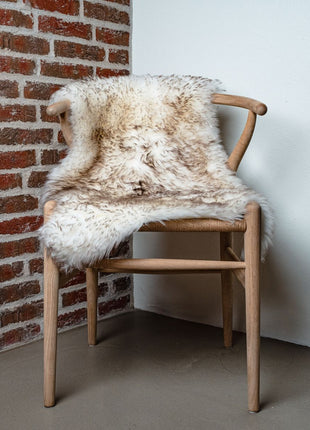 Merino Schaffell | Langhaar | Neuseeland | ca. 100x60 cm Schwarze Spitze