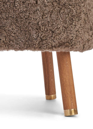 Emil Loungesessel | Premium Lammfell | Kurzhaar Taupe