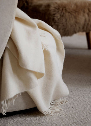 Julia Decke | 50% Baby Alpaka & 50% Wolle | 140x240 cm Dunkelbraun