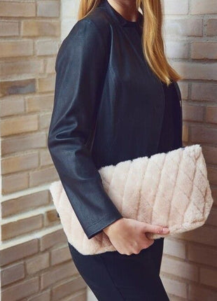 Hannah Clutch | Neuseeland | Lammwolle Beige