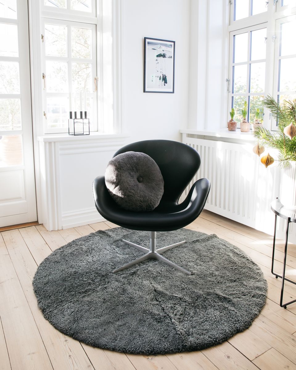 Lammfell Designerteppich | Kurzhaar | Neuseeland | D140 cm Hellgrau
