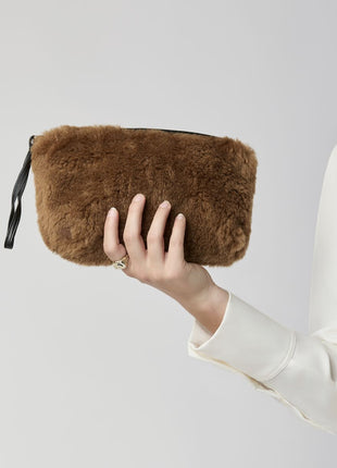 Nelly Clutch | Neuseeland | Lammwolle Lederbraun