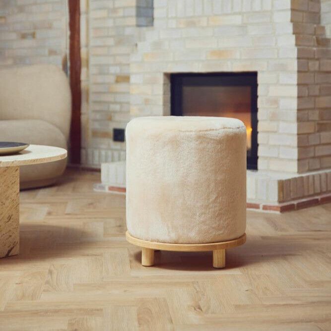Simon Pouf | Neuseeland | Mokassin | D46x52 cm Kastanie