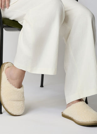 Unisex Curly Slippers | Lammfell Schwarz