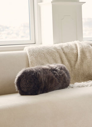 Coral Reefs Lammfellkissen | Langhaar | Neuseeland | 20x52 cm Schwarz/Schwarz