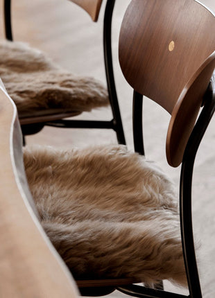 Sitzkissen Lammfell | Langhaar | Zero Waste | 35x35 cm Schwarz