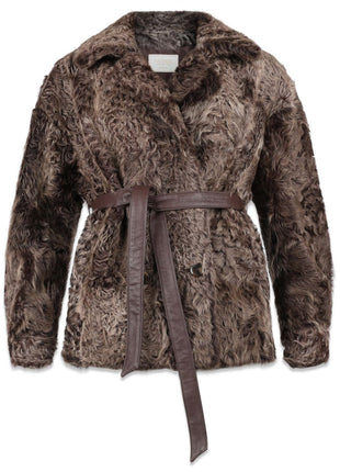 Valeria Jacke | Kalgan Lammfell