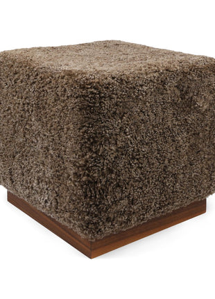 Lammfellhocker Benjamin | Kurzhaar | 46x46x47 cm Taupe
