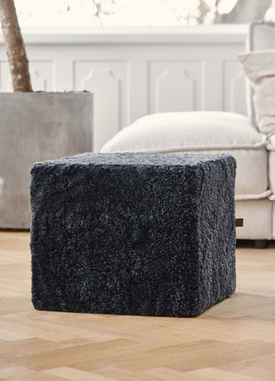 Lammfellpouf Premium | Kurzhaar | Neuseeland | 40x40x35 cm Anthrazit