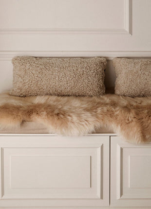 Lammfell Premium | Langhaar | Neuseeland | 180x60 cm Aubergine