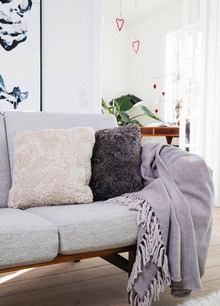 Lammfellkissen | Kurzhaar | Neuseeland | Doppelseitig | 40x40 cm - Lammfellhaus.de